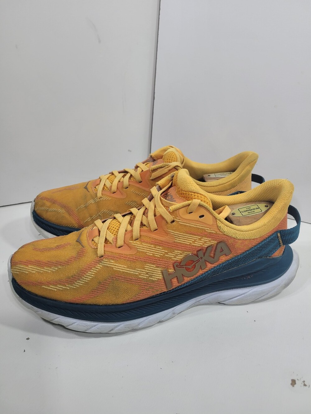 Hoka One One Mach Supersonic Men Size 10.5 D Running Shoes Yellow Orange Camelli